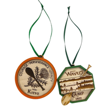 Load image into Gallery viewer, Circular Wooden Ornament